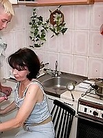 Moms on dick